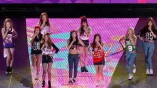 Download Lagu 소녀시대(SNSD) - I Got Boy + Dancing Queen.(Incheon Korean Music Wave 2013).FanCam.130901 MP3