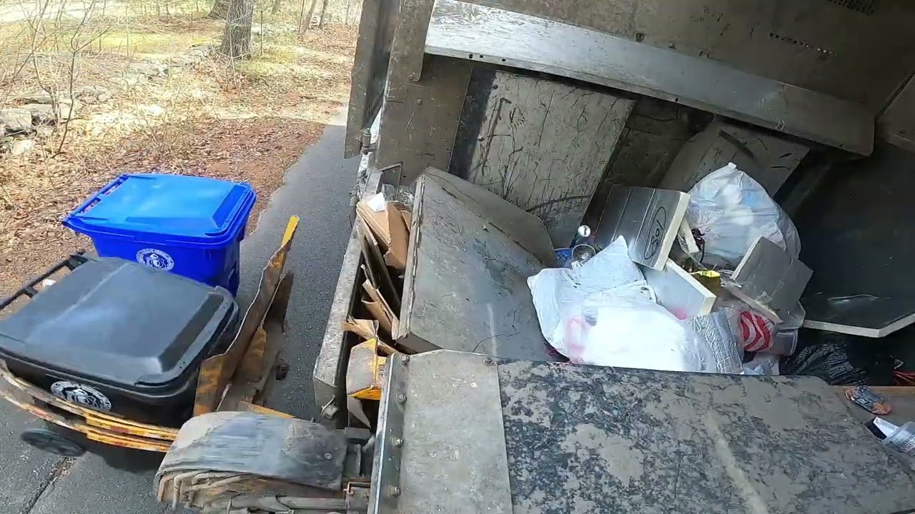 Hopper Cam Trash/Reycle Pickup (H50)