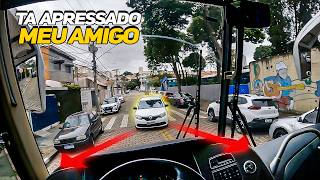 Dando ré com Ônibus de turismo por um quarteirão em Guarulhos