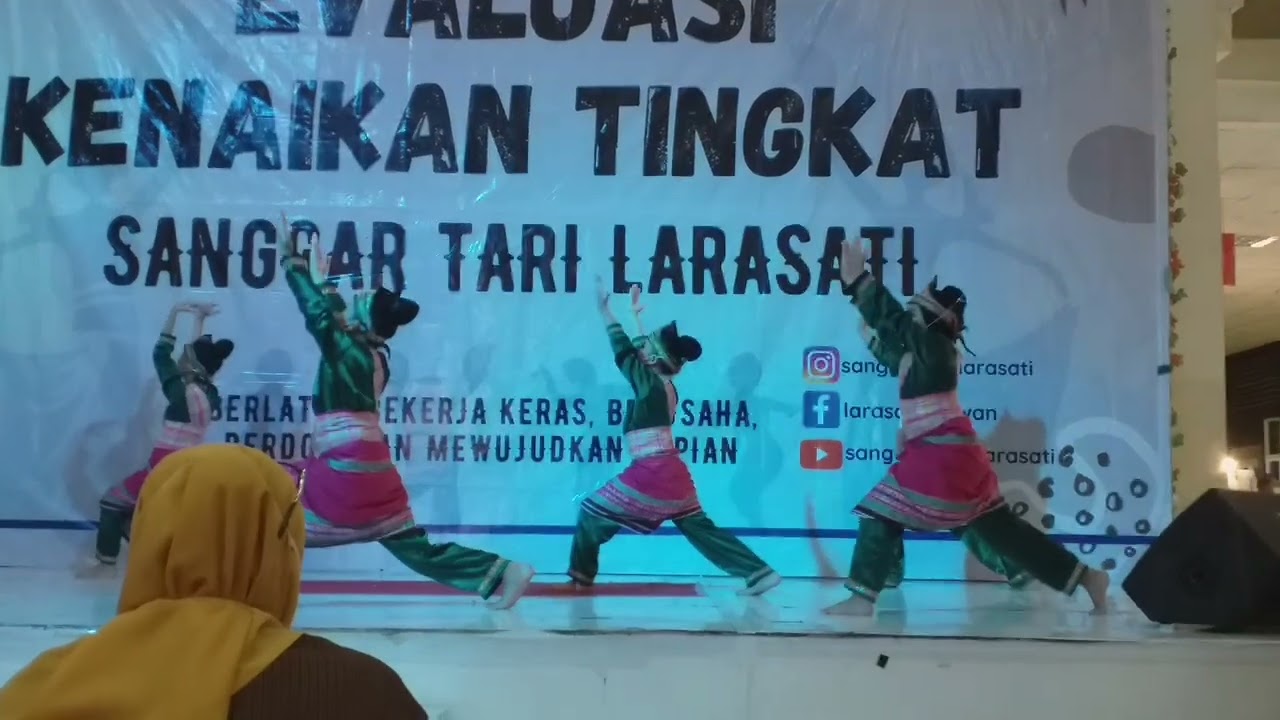 Ujian Kenaikan Tingkat sanggar larasati, tari tapak tangan tingkat 3