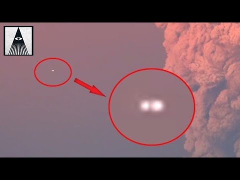 Video: Rode UFO Gespot Tegen De Achtergrond Van Het Sterrenbeeld Canis - Alternatieve Mening