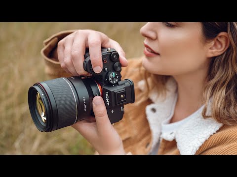 Sony A7sIII Street Photography at Night + GM 135mm f1.8 — JULIA TROTTI