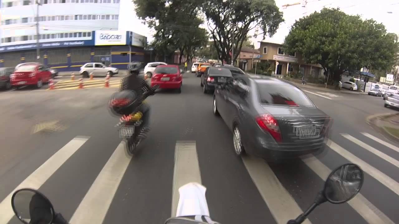 Canal do Coruja - Corredor Level Hard #2 - Curitiba Motovlog Comic