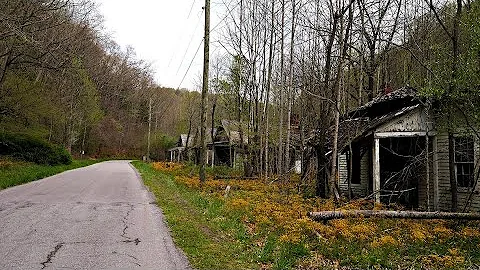 Exploring Appalachian Coal Mining Ghost Town & Coal Camp Near Grundy Virginia