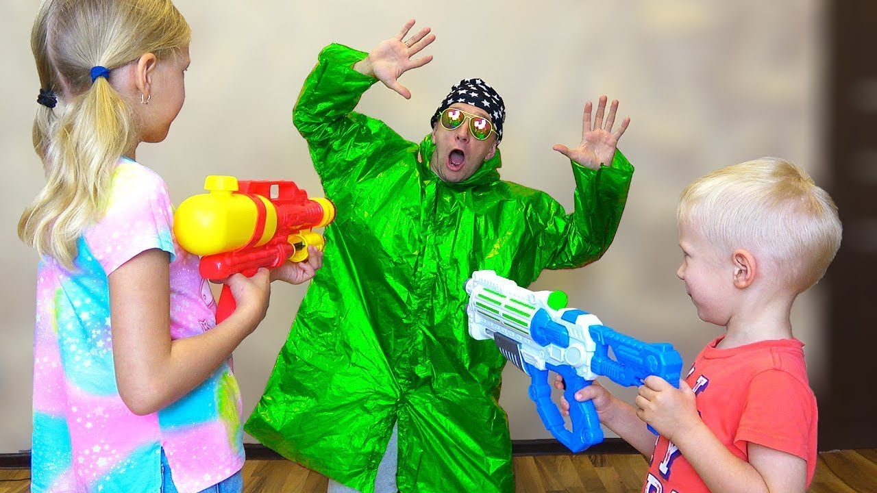 DADDY GOT CAUGHT and he's all wet! A fun video from Milana and Family Box!