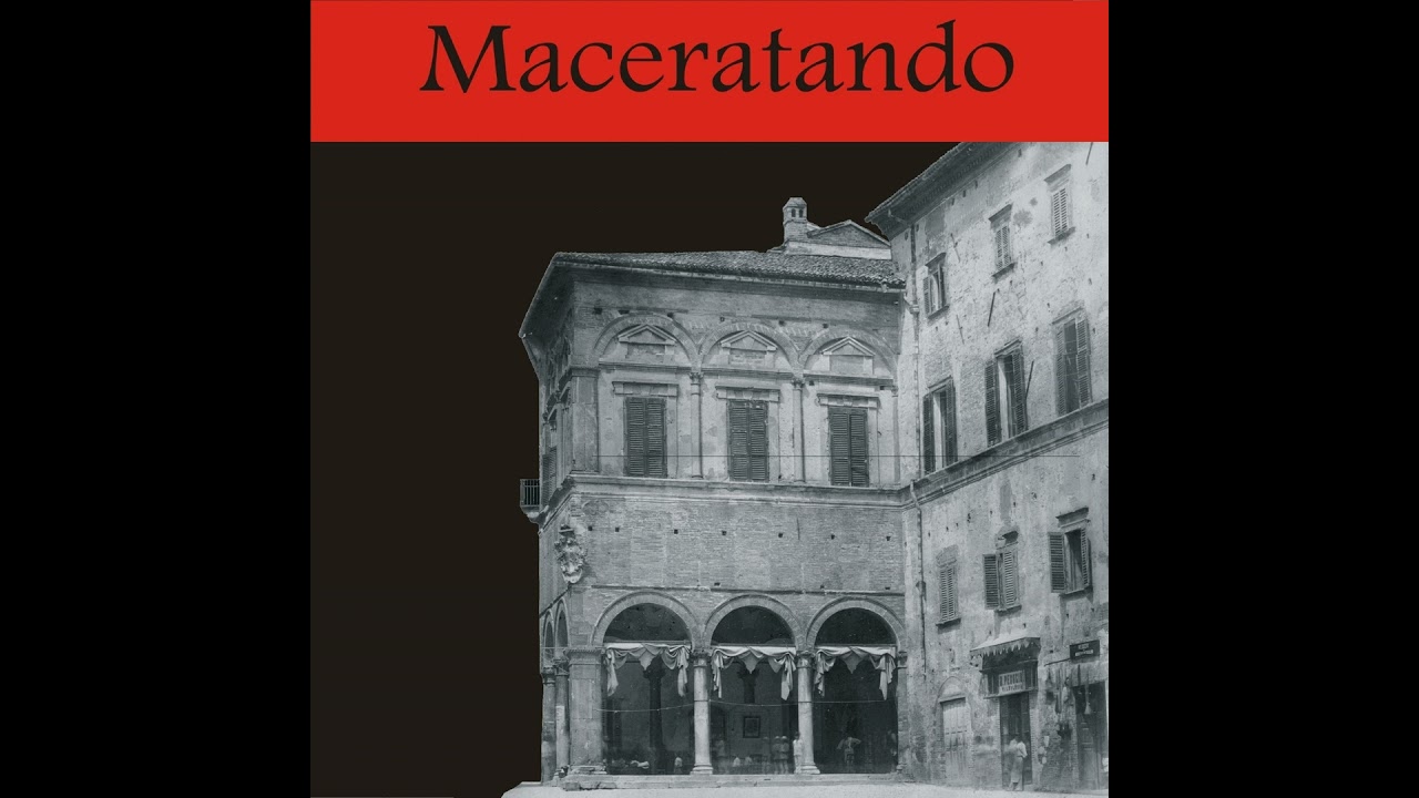 Episodio 101 - Tra due ali di folla plaudente le schiere fasciste della provincia si avviamo al c...