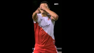 Rafik El Arguioui įmuša kamuolį iš beveik neįmanomos pozicijos.