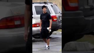 Taylor Lautner - Hot Guy Walks 😉😘😍😋 #taylorlautner #shorts #twilight