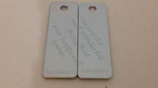 二つ合わせると言葉が完成するペアネックレスお名前も入ります