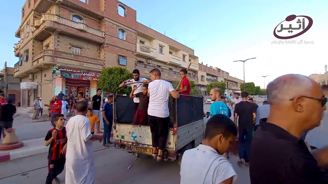 قافلة سيدي عيسى الخضراء بحي الكوس ، أجواء خيالية