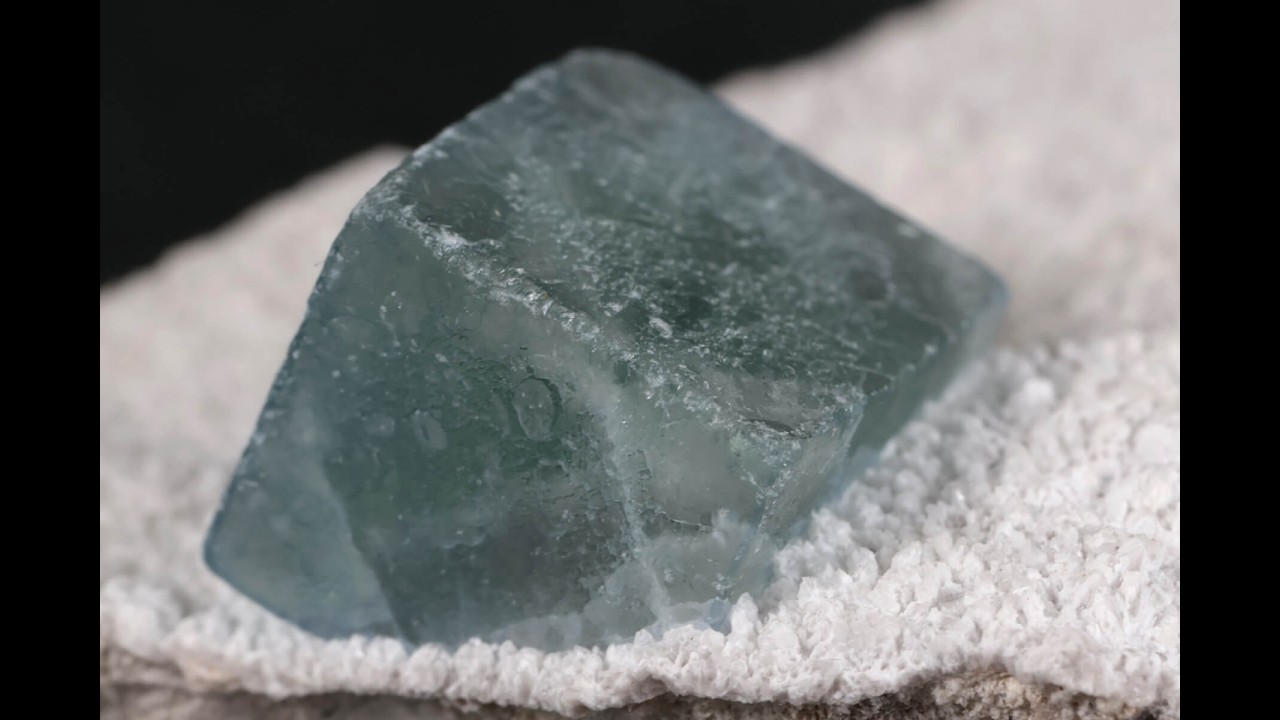 モランディーブルーフローライト 原石 40.7g / Morandi Blue Fluorite