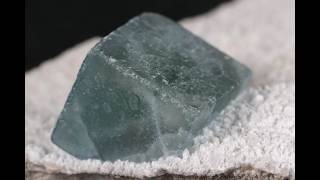 モランディーブルーフローライト 原石 40.7g / Morandi Blue Fluorite