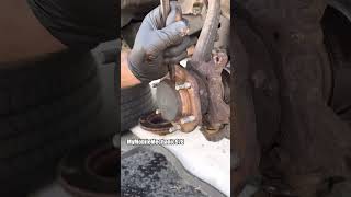 ⚠️Take a listen to this 430,000 mile wheel bearing⚠️ #MyMobileMechanic #MechanicLife #Auto