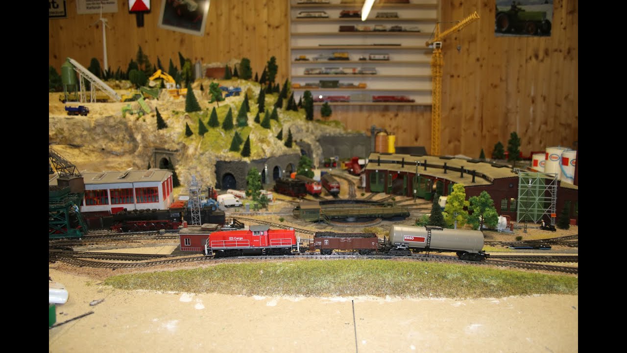 Rangierbahnhof für meine Anlage: Test des Märklin 2297 Entkupplungsgleises am Ablaufberg mit BR 290