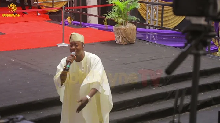 TAYE CURRENCY DISAPPOINTS FANS AT THE 44TH OLUBADAN, OBA RASHIDI LADOJA ARUSA, ON HIS CORONATION