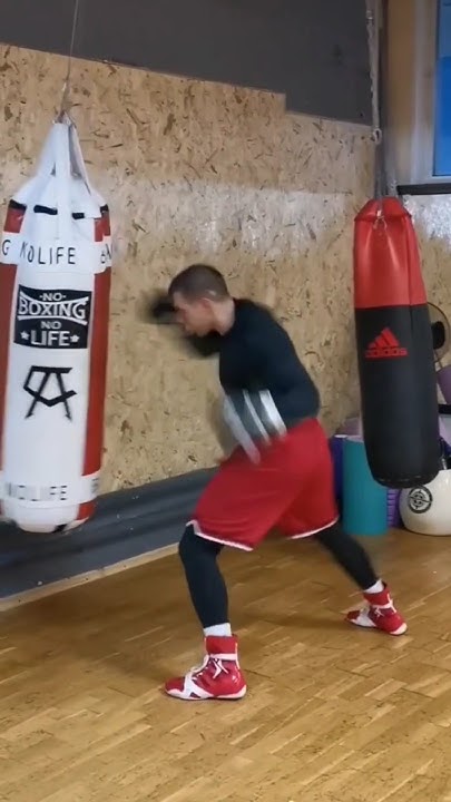 Накидал потихой #boxing #boxingtrainer #бокс #джеб #боксер #удар #бой # ...