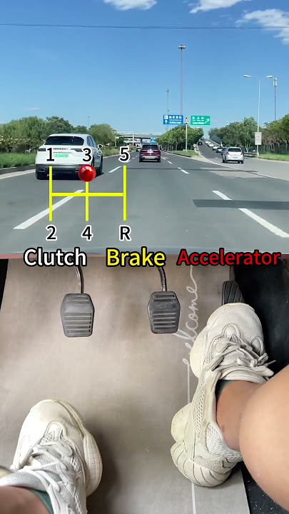 How to change gears in a manual car, did you learn?#driving #skills #howto