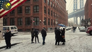 Magical 🗽NYC Snowfall 🌨️🎄❄️: 4K Walking Tour Through Brooklyn DUMBO