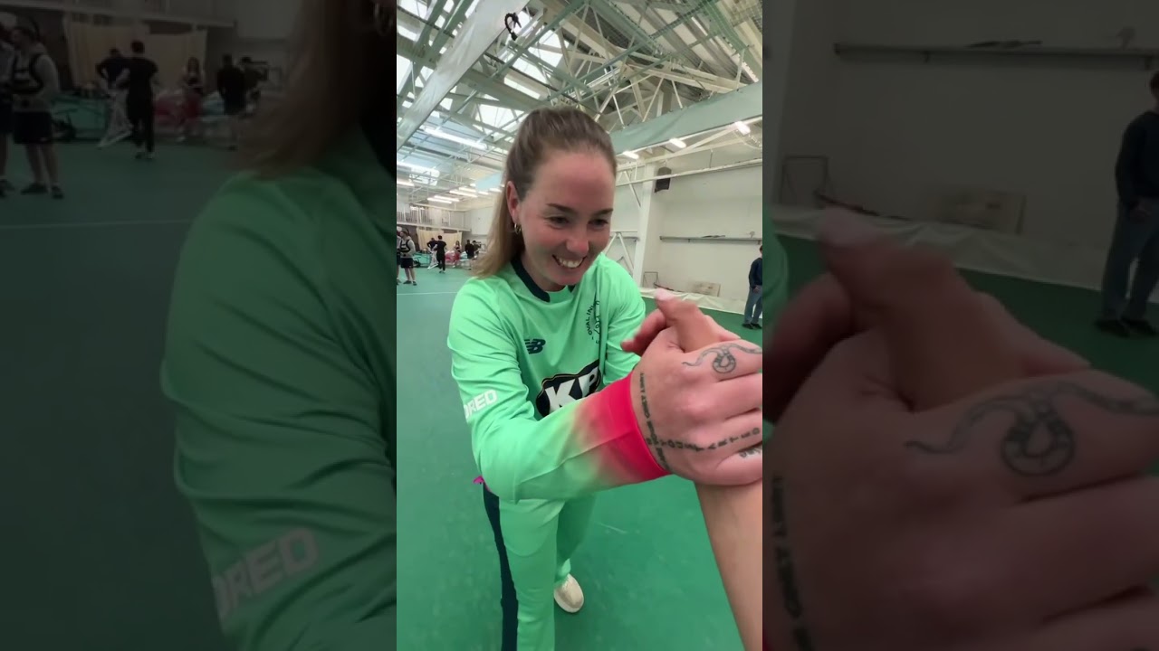 Testing The Hundred players' daps! 