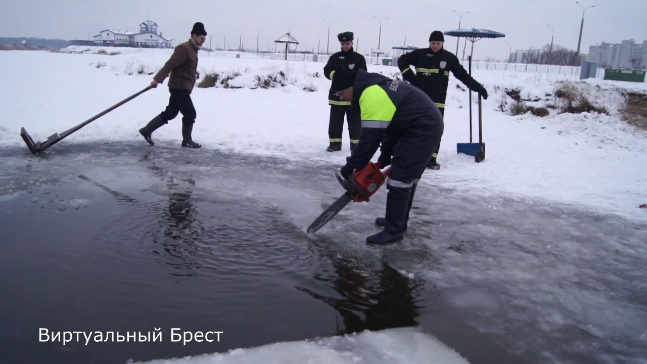 Подготовка к крещению-2017, Брест "гребной" канал - YouTube
