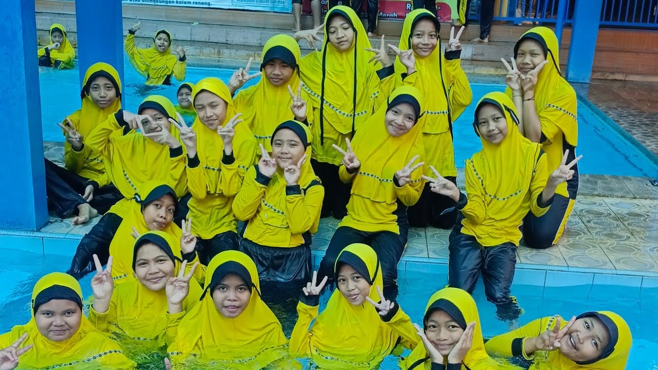 Swimming Activities | MIN 4 BOYOLALI | Kelas 5 A & B