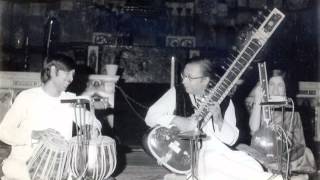 Pt. Nikhil Banerjee - Raag Jaunpuri