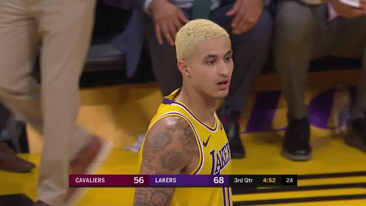 kyle kuzma stats against sacramento kings oct 8 2017