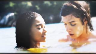 Maddy et Olly / Everything-Everything.