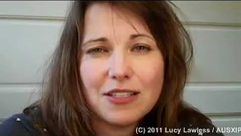 Lucy Lawless Thanks Fans For Argo Winning Starship $5000!