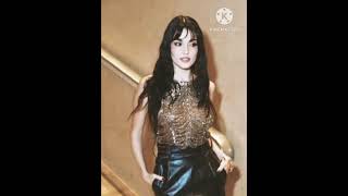 actress Hande Erçel Turkish Tv Series