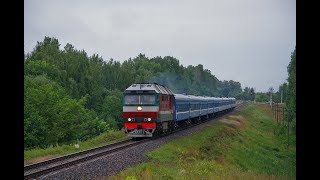 Тепловоз ТЭП70-0465 с поездом № 83 Санкт-Петербург - Гомель.
