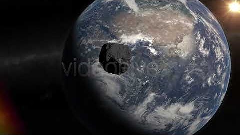 Asteroid Flying to Earth - motion graphics video