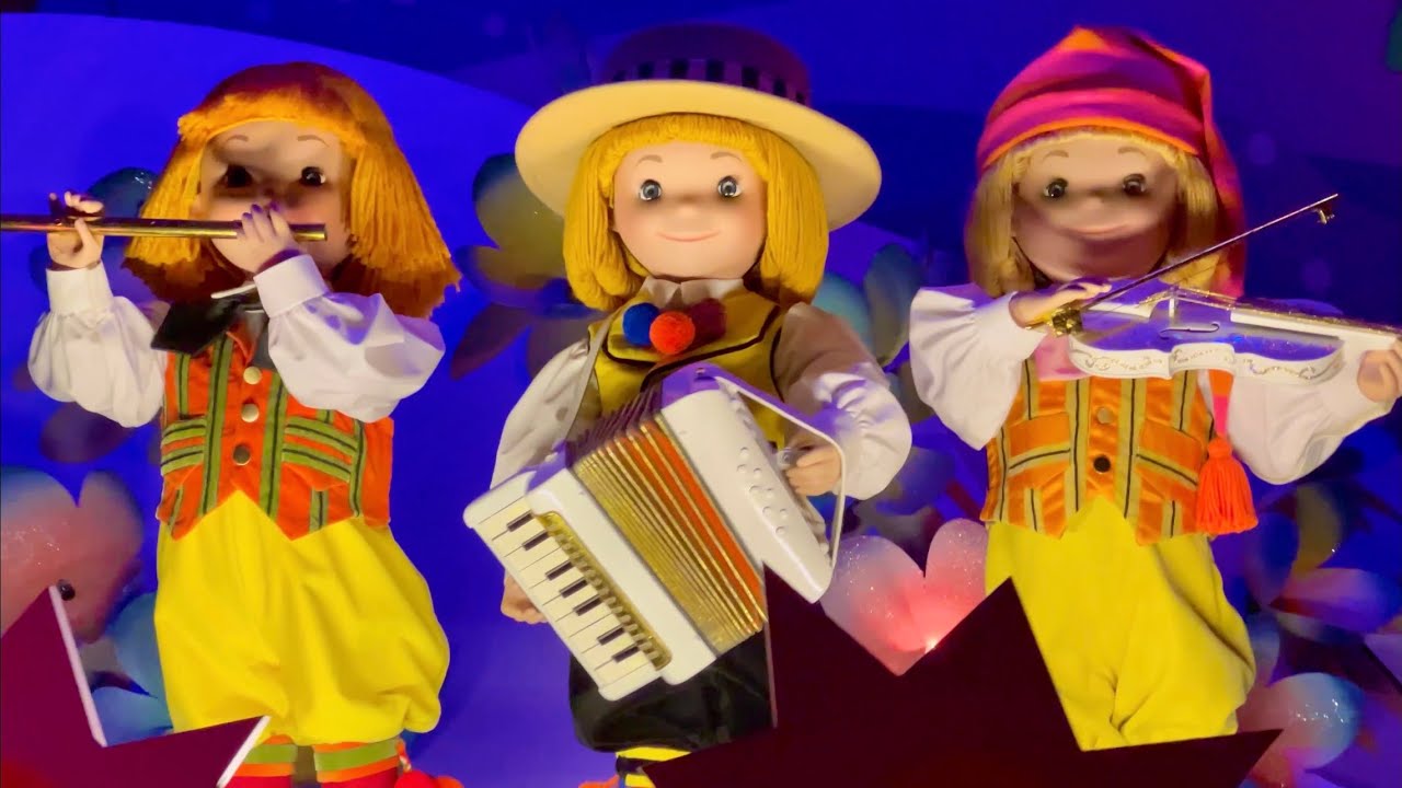 “it’s a small world” Close Up Disneyland