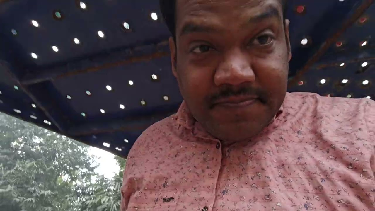 D-Park .5 percent society mein ghoomne gye...  