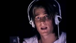 Basshunter - Vi sitter i ventrilo och spelar DotA