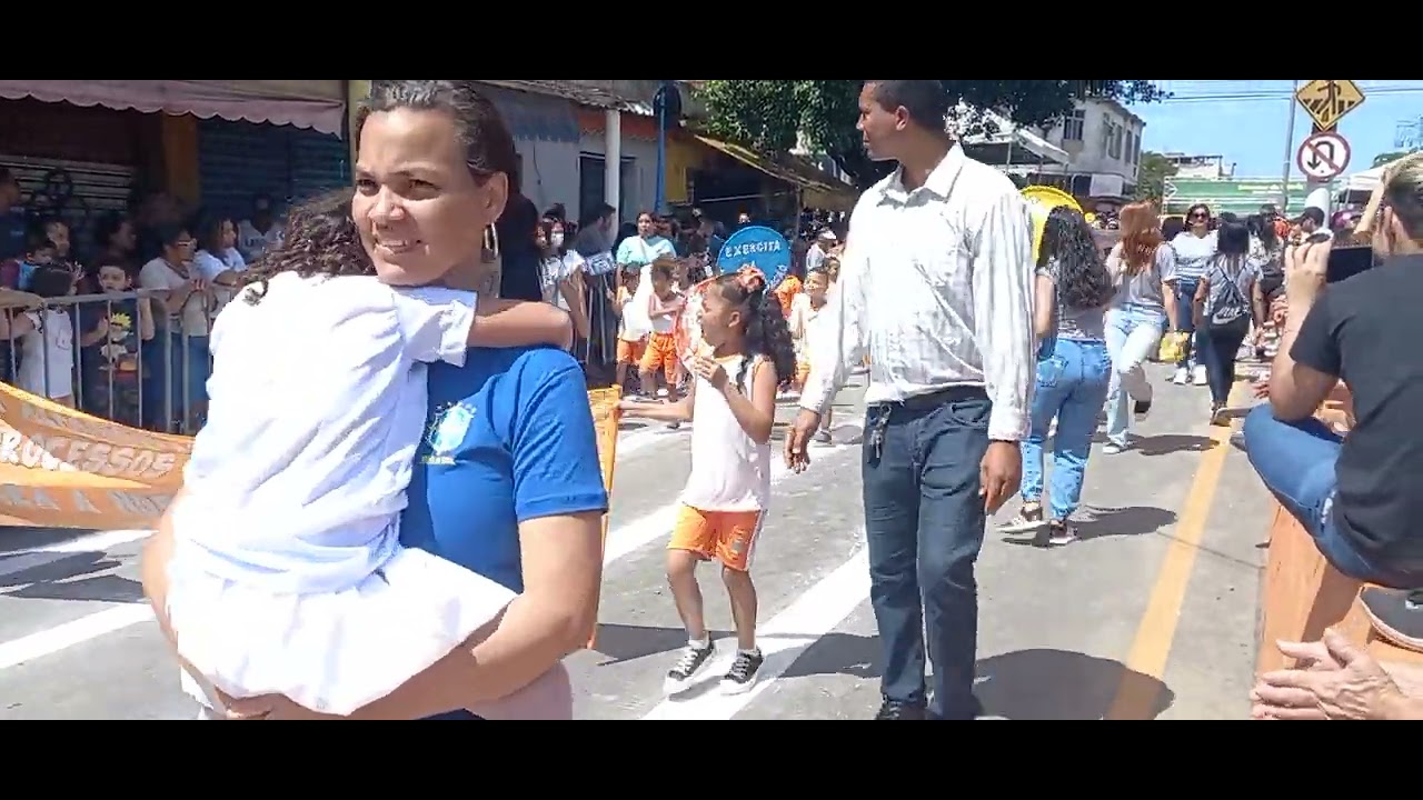 Desfile Cívico Belford Roxo 2022 - Escola Municipal Professor Paris ...