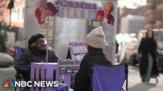 There’s Good News Tonight: Grandma stand helps strangers connect