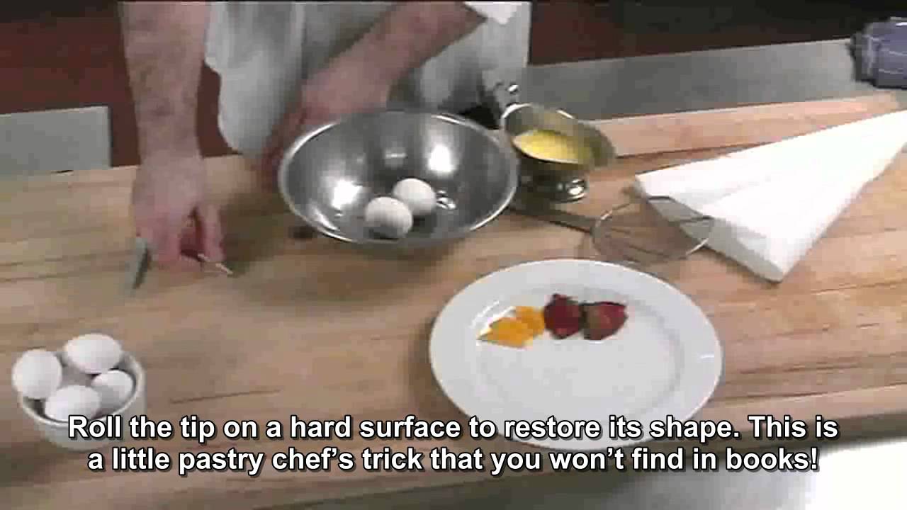 stuffed eggs piping bag