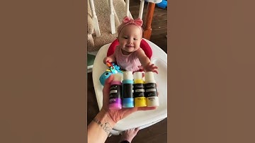 Here a fun and easy mess free activity for babies and toddlers! #paint #painting #babies #baby #bab