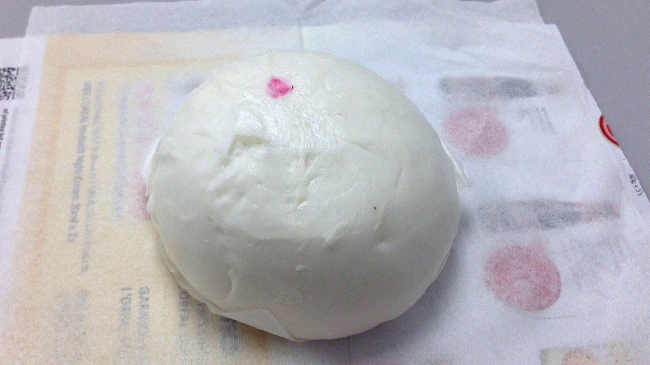 How To Enjoy A Tau Sar Pau (Read Bean Paste Bun)