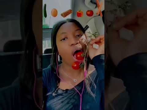 Помидор на лицо 😅#shorts #kitchenhacks #смешноевидео