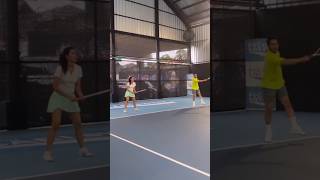 Syahnaz & suami tercinta main tenis bareng 😍🥰#syahnaz #tenis #shorts screenshot 4