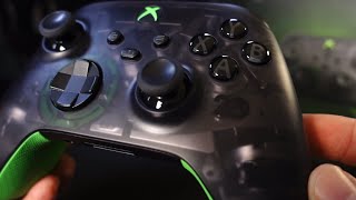 20th Anniversary Xbox Controller Up Close