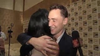 Tom Hiddleston gives hug, talks about Loki Comic Con 2013