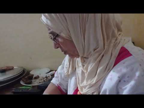 الأم مدرسة إذا أعددتها أعددت شعبا طيب الأعراق