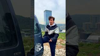 Çocuğun Ayağı Arabanın Bagajına Sıkıştı