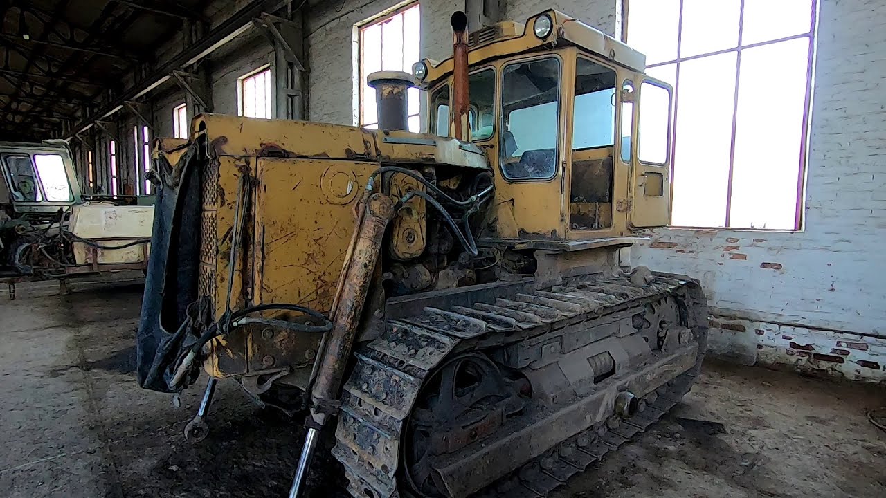 Т 130 Капитальный ремонт отвала. (2 часть) Проблемы начались... - YouTube