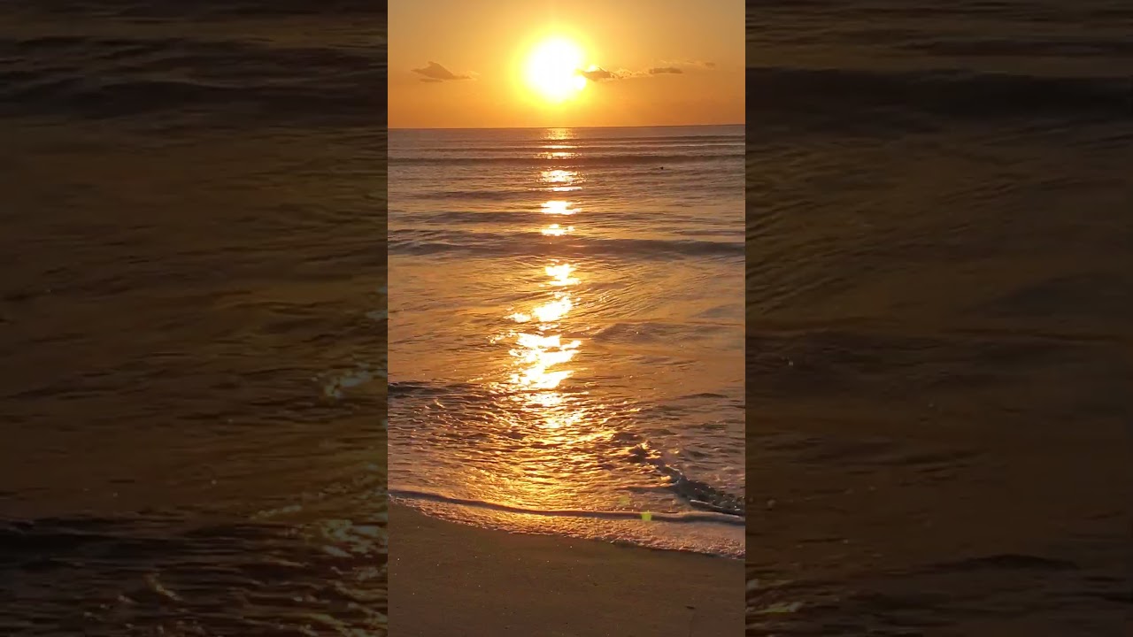El amanecer en Playa del Carmen, México (sunrise)