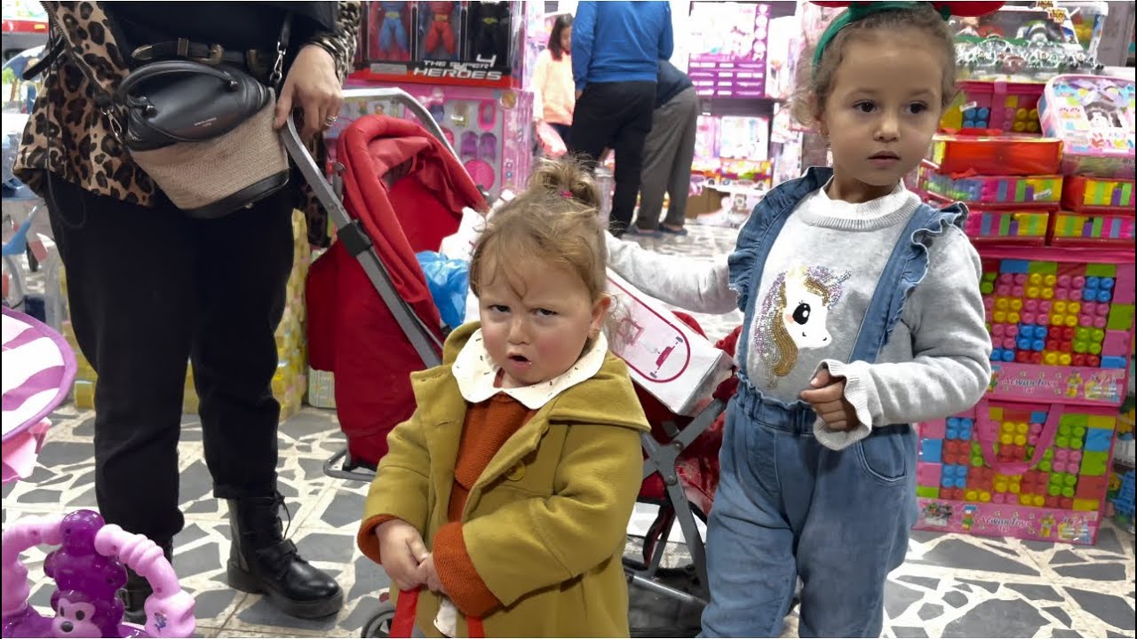 بيبي حياه زعلانة 😭 !! وفيروز اشترت هدية لغزل علشان عيد ميلادها