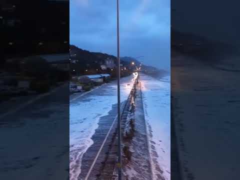 #Karadeniz'de #şiddetli #rüzgar ve #yağış nedeniyle yollar kapandı #keşfet #karadeniz